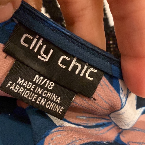 City chic Medium 18 Luna  floral wrap dress - Picture 4 of 4